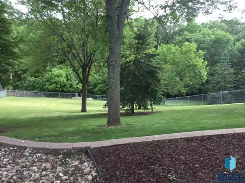 4309 E Shenandoah Trl, Sioux Falls, SD 57103 photo 25