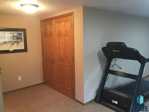 4309 E Shenandoah Trl, Sioux Falls, SD 57103 photo 13