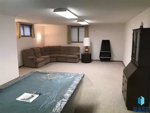 202 E 3rd St, Marion, SD 57043 photo 20