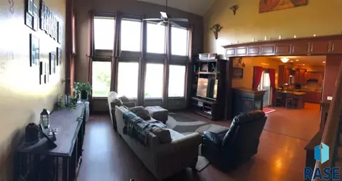 2405 N Devon Ave, Tea, SD 57064 photo 9