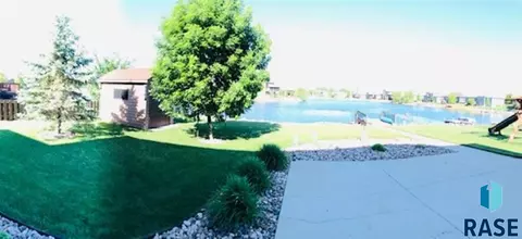 2405 N Devon Ave, Tea, SD 57064 photo 7