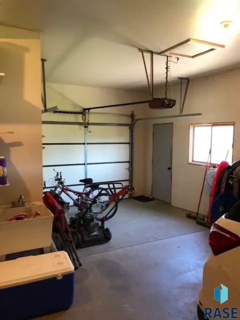 2405 N Devon Ave, Tea, SD 57064 photo 16