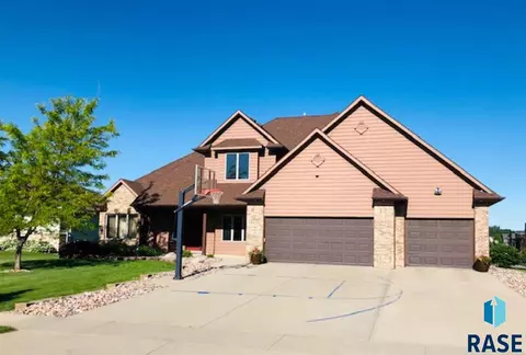 2405 N Devon Ave, Tea, SD 57064 photo 1