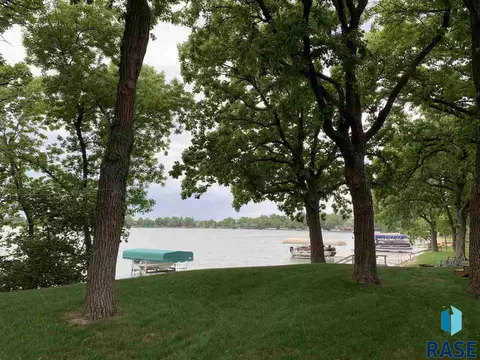 2110 Lakeview Ln, Gary, SD 57237 photo 5