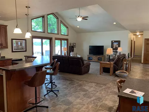 2110 Lakeview Ln, Gary, SD 57237 photo 7