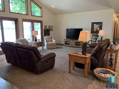 2110 Lakeview Ln, Gary, SD 57237 photo 12