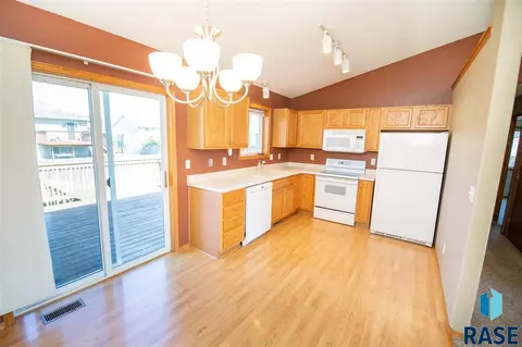 5601 S Anthony Ave, Sioux Falls, SD 57106 photo 4