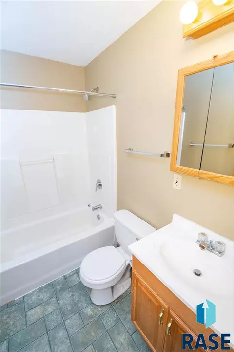 5601 S Anthony Ave, Sioux Falls, SD 57106 photo 16