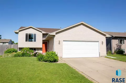 5601 S Anthony Ave, Sioux Falls, SD 57106 photo 1
