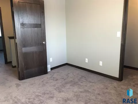 6536 W 6th Pl, Sioux Falls, SD 57107 photo 21