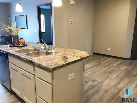 6536 W 6th Pl, Sioux Falls, SD 57107 photo 7