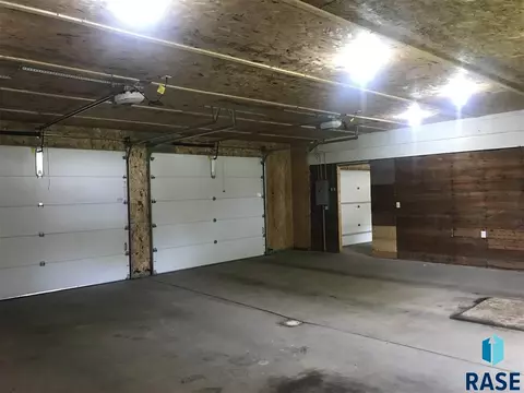 912 E 6th St, Freeman, SD 57029 photo 30