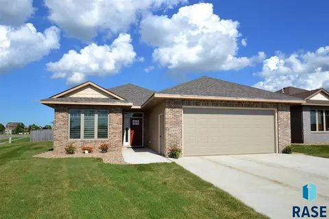 Undisclosed, Sioux Falls, SD 57106 photo 1