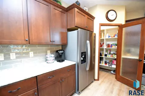 Undisclosed, Sioux Falls, SD 57106 photo 6