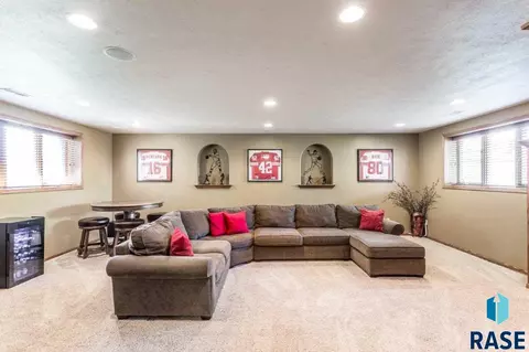 7012 S Crane Ave, Sioux Falls, SD 57108 photo 17