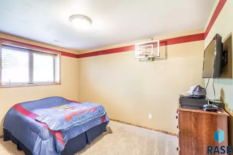 7012 S Crane Ave, Sioux Falls, SD 57108 photo 21
