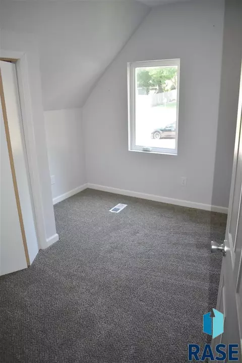 1509 E 12th St, Sioux Falls, SD 57103 photo 12