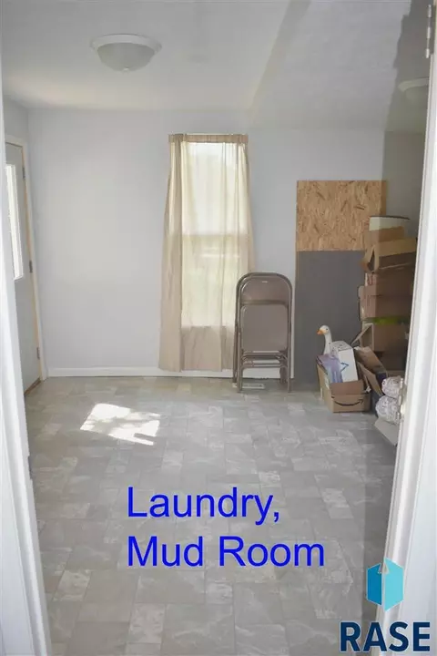 1509 E 12th St, Sioux Falls, SD 57103 photo 8