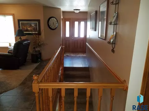 411 E Lightner Ave, Salem, SD 57058 photo 11