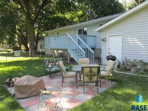 709 W Mcclellan St, Sioux Falls, SD 57104 photo 16