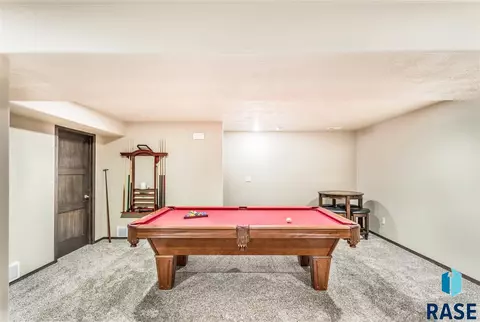 1011 N Crestfield Pl, Sioux Falls, SD 57107 photo 22