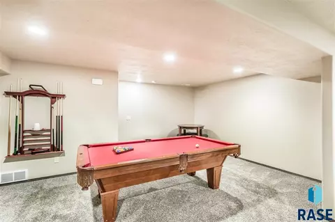 1011 N Crestfield Pl, Sioux Falls, SD 57107 photo 23