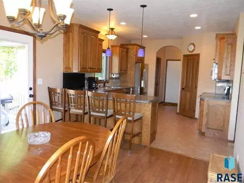 6233 S Tomar Rd, Sioux Falls, SD 57108 photo 8