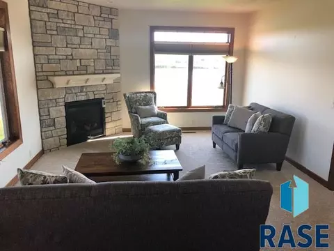 720 E Shadow Creek Ln, Sioux Falls, SD 57108 photo 21