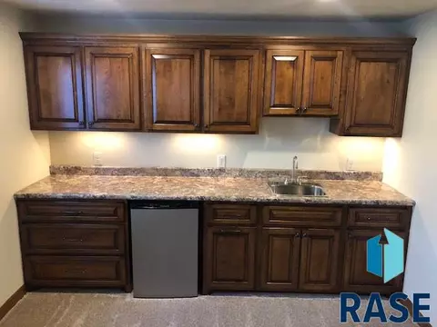 720 E Shadow Creek Ln, Sioux Falls, SD 57108 photo 16