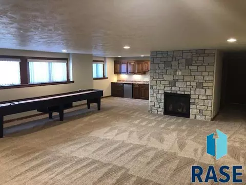 720 E Shadow Creek Ln, Sioux Falls, SD 57108 photo 13