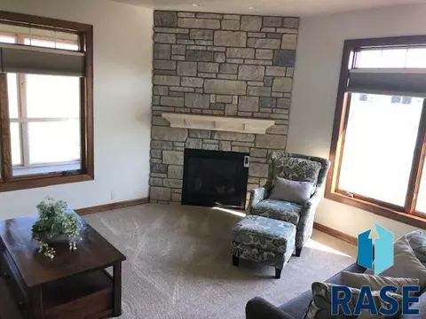 720 E Shadow Creek Ln, Sioux Falls, SD 57108 photo 20