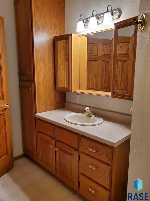 23766 Sd Hwy 19, Madison, SD 57042 photo 15
