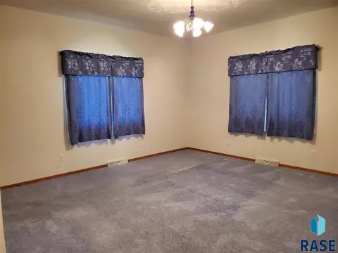 23766 Sd Hwy 19, Madison, SD 57042 photo 12