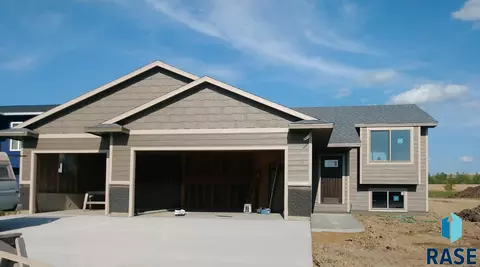 5800 N Sand Ave, Sioux Falls, SD 57104 photo 1