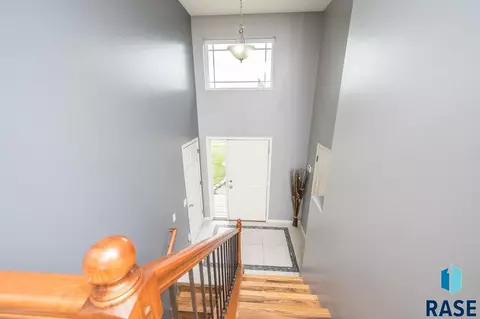 1304 W Creekside Dr, Brandon, SD 57005 photo 17