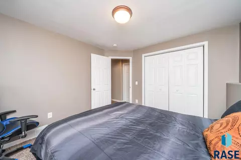 1304 W Creekside Dr, Brandon, SD 57005 photo 25