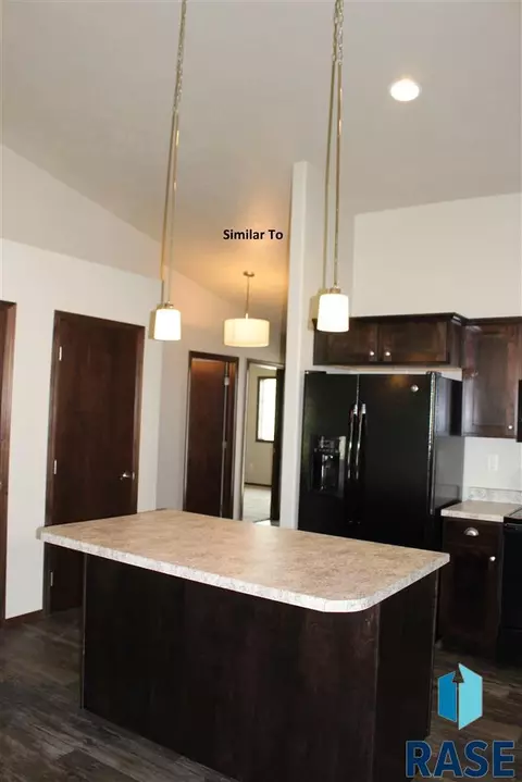 6219 W Maxwell Pl, Sioux Falls, SD 57107 photo 3