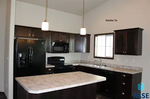 6219 W Maxwell Pl, Sioux Falls, SD 57107 photo 7