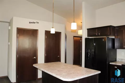 6219 W Maxwell Pl, Sioux Falls, SD 57107 photo 4