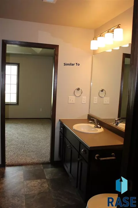 6219 W Maxwell Pl, Sioux Falls, SD 57107 photo 13