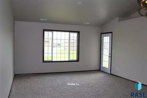 6219 W Maxwell Pl, Sioux Falls, SD 57107 photo 9