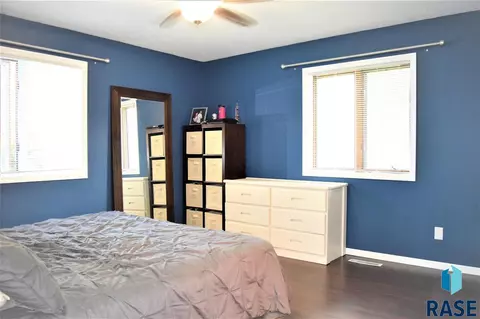 1509 E 56th St, Sioux Falls, SD 57103 photo 7