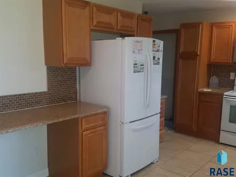 409 E Drake Ave, Salem, SD 57058 photo 10