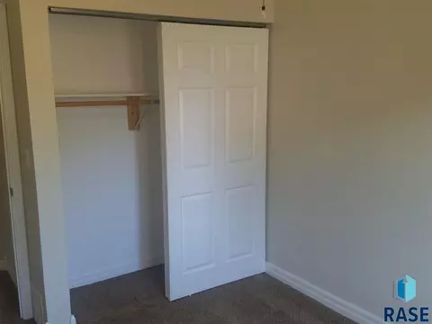 409 E Drake Ave, Salem, SD 57058 photo 16