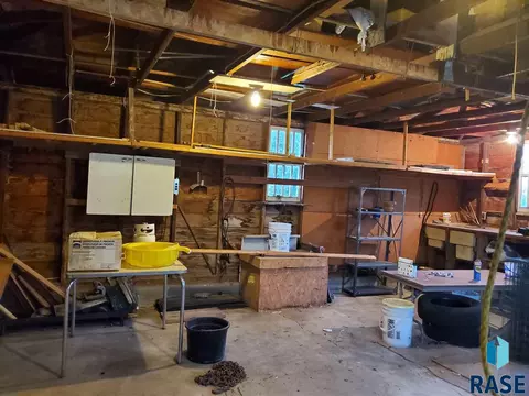 204 E 1st St, Marion, SD 57043 photo 21