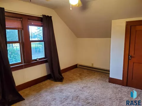 204 E 1st St, Marion, SD 57043 photo 10