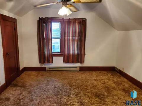 204 E 1st St, Marion, SD 57043 photo 12