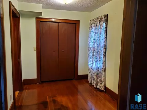 204 E 1st St, Marion, SD 57043 photo 6