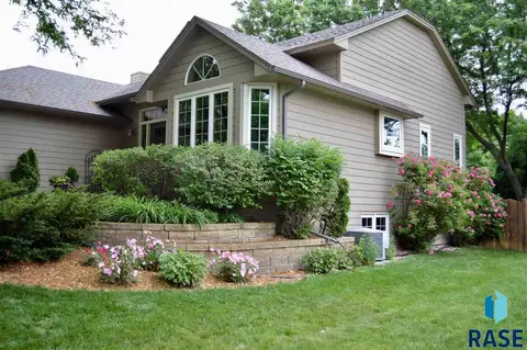3405 E Micah Ln, Sioux Falls, SD 57103 photo 29