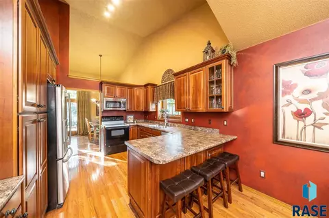3405 E Micah Ln, Sioux Falls, SD 57103 photo 10